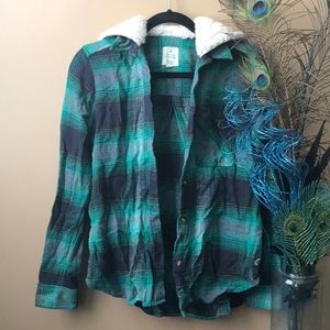 BEYOND COZY American Eagle Fuzzy Hooded Flannel